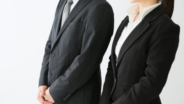 突然の悲報、警察が介入する「異状死」の全流れ｜検視・検案・費用と遺族がすべきこと